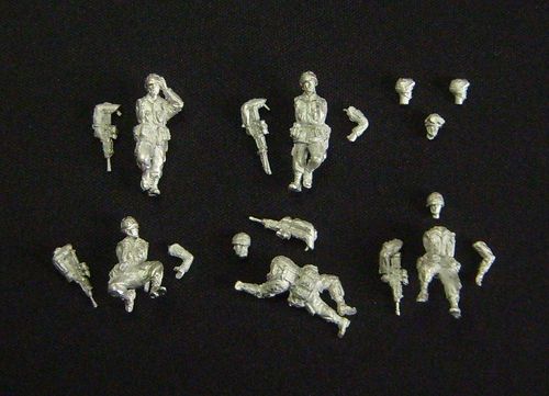 WFM72042, 1/72nd scale Modern British Infantry debussing from Warrior (from 1990 to 2000)