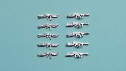 WBM72031, 1/72nd scale WWII US Weapons set 1, Thompson SMG (2 types, 5 each)